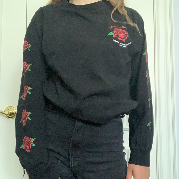 OBEY T-shirt - Picture 1 of 4